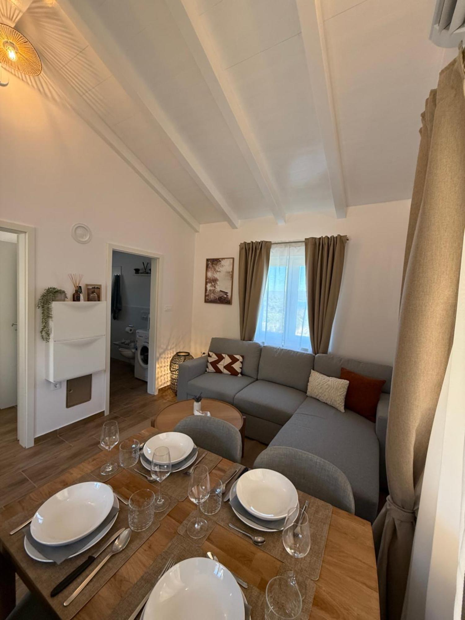 Guest House Lena, Nerezine, Mali Losinj Exterior photo